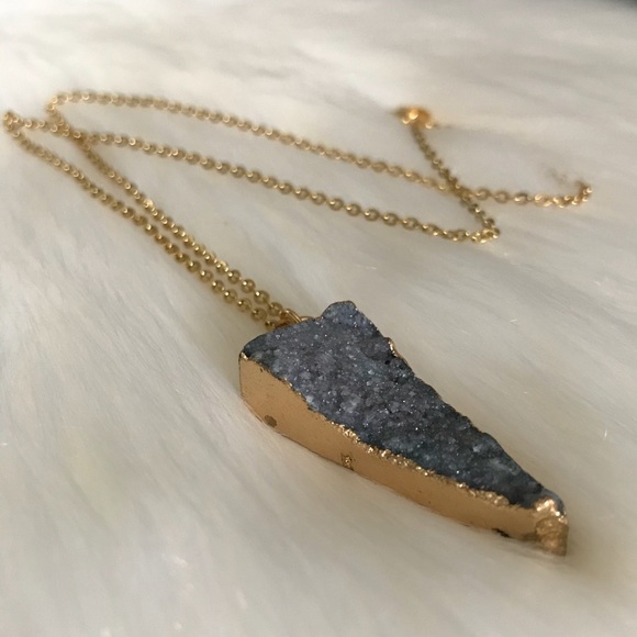 Jewelry - Natural Druzy Agate Necklace